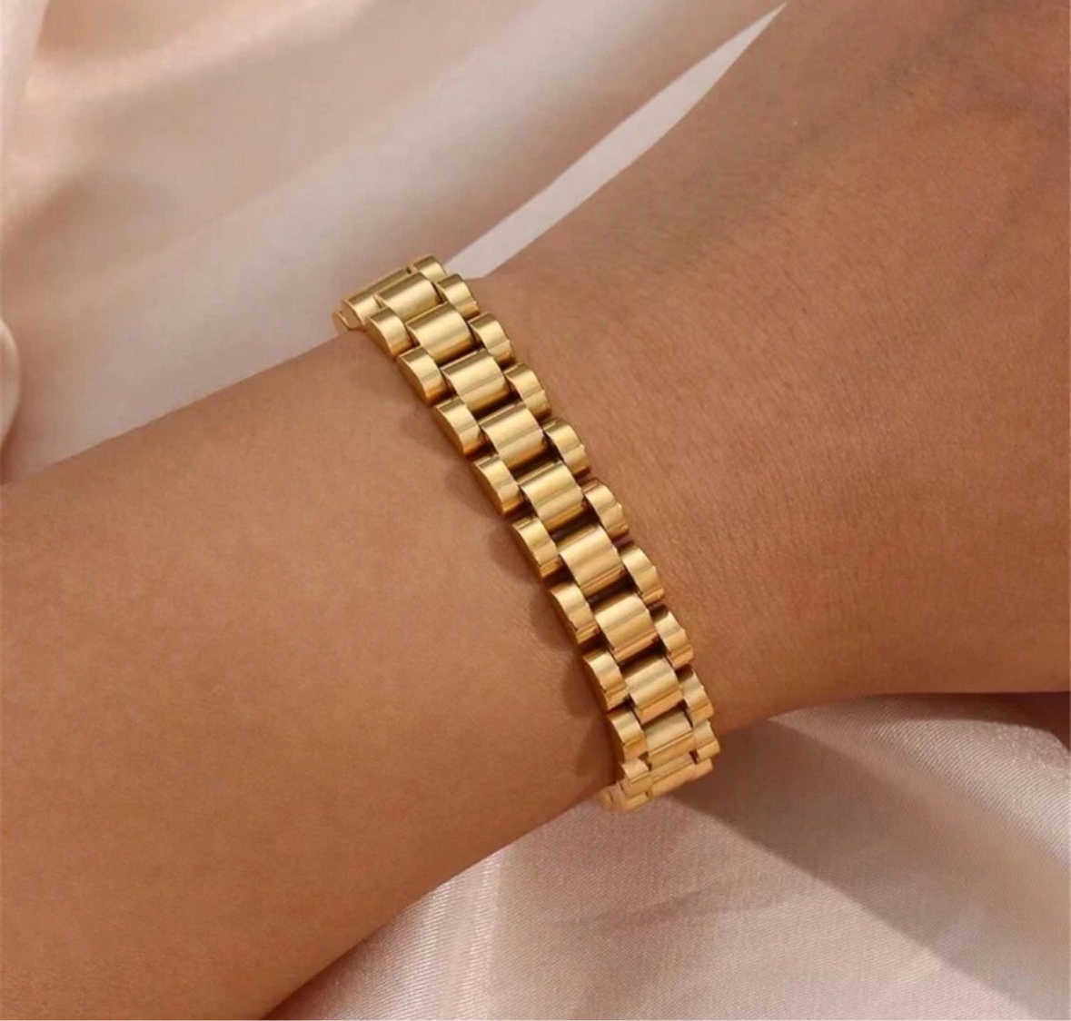 Empire Luxe Gold Bracelet