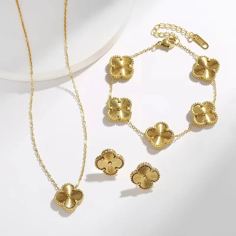 Gold Clover Set