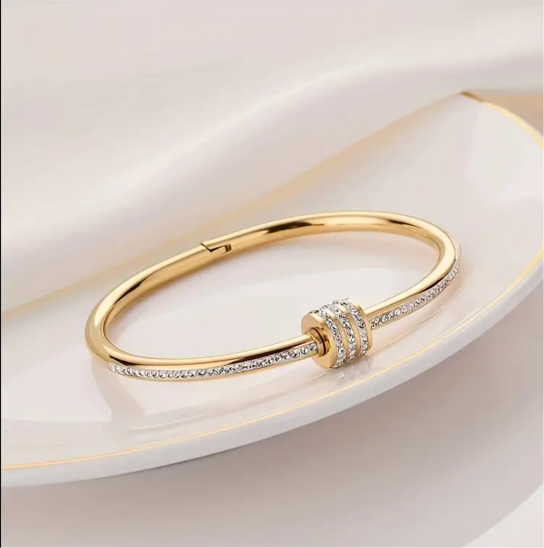 Radiance Halo Gold Bangle