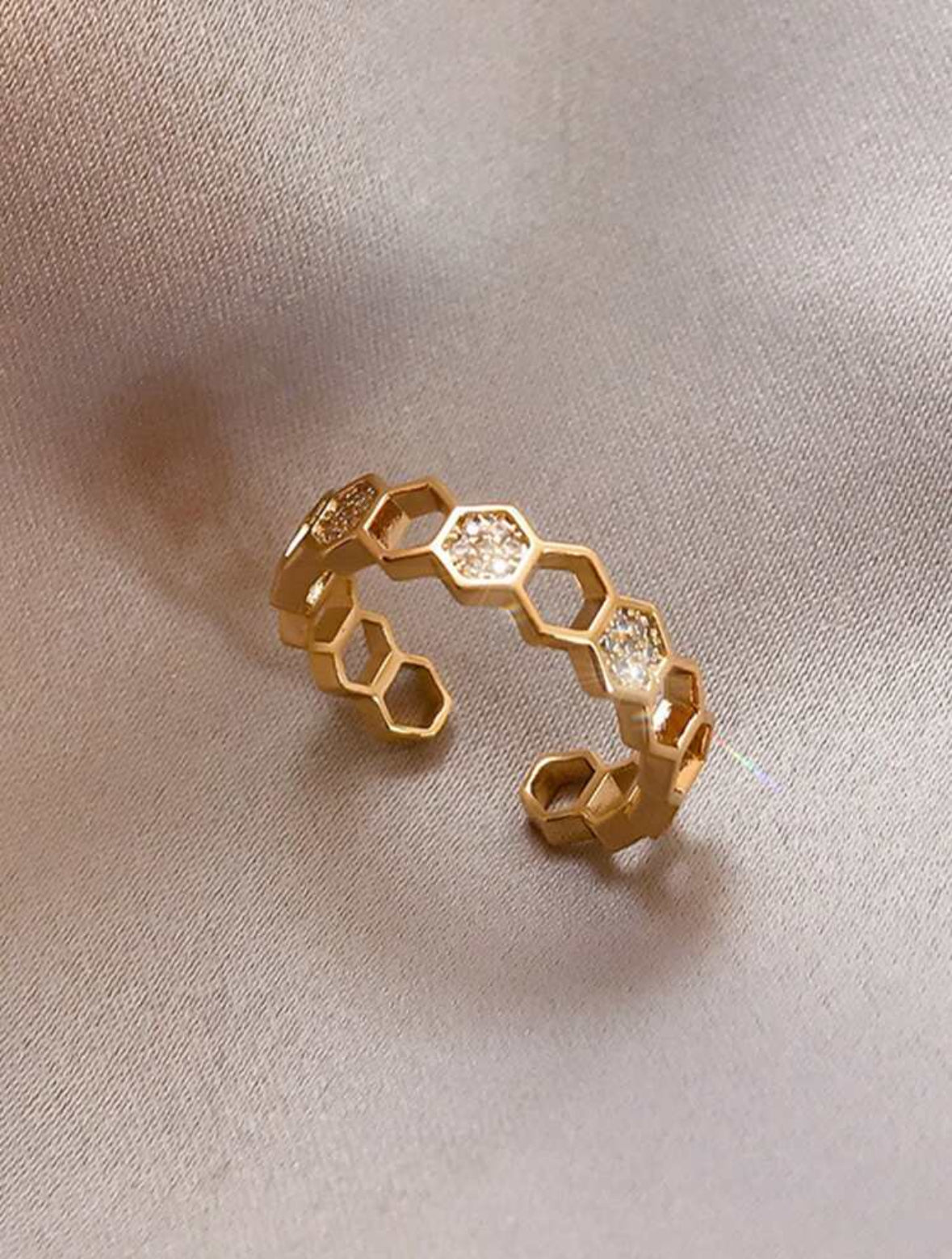 HoneyComb Adjustable Ring