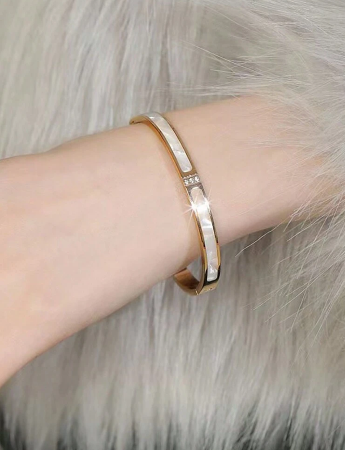 Celeste Glow Gold Bangle